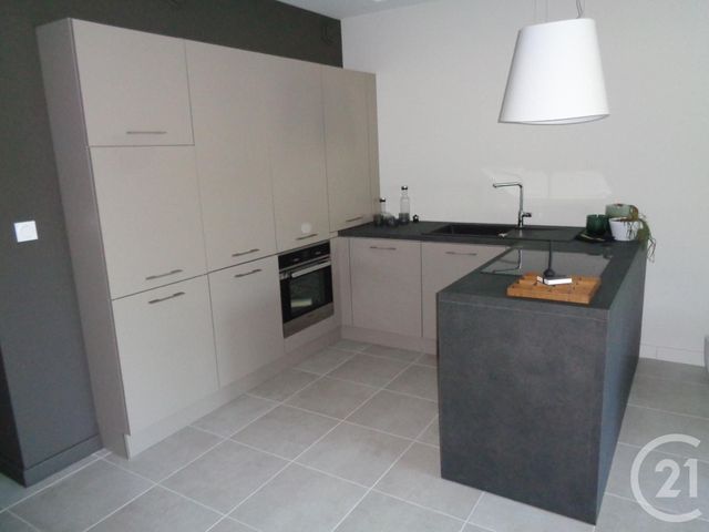 Afficher la photo en grand appartement à vendre - 4 pièces - 112,98 m2 - REMIREMONT - 88 - LORRAINE