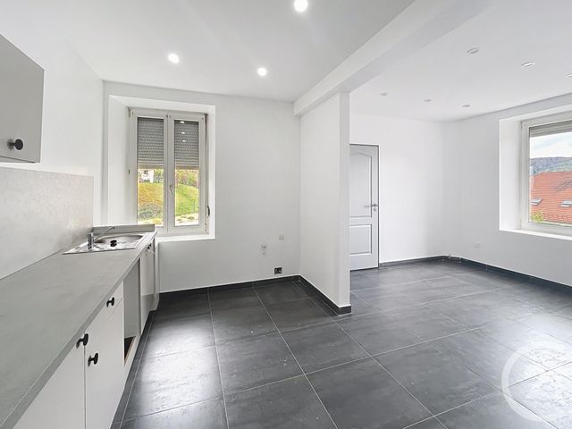 Appartement F4 à vendre - 5 pièces - 91,40 m2 - Remiremont - 88 - LORRAINE